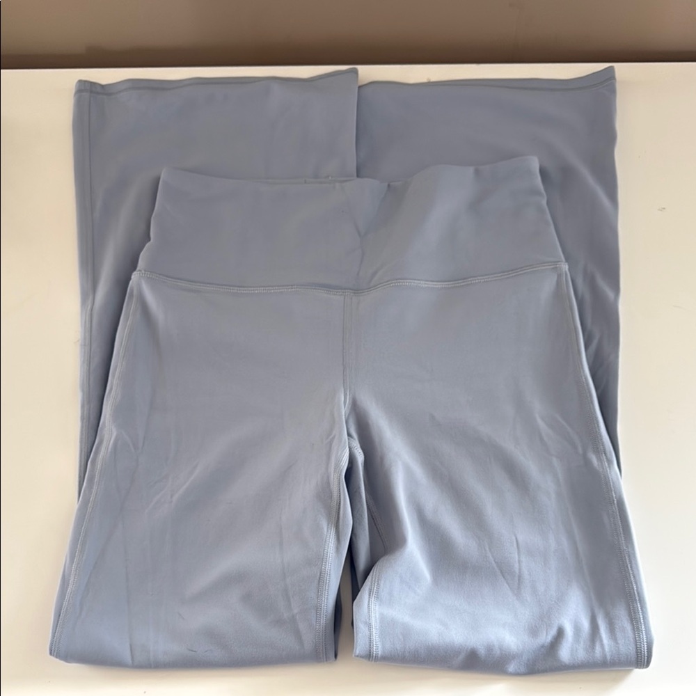 Athleta Blue Leggings Sleek Stretchy Design